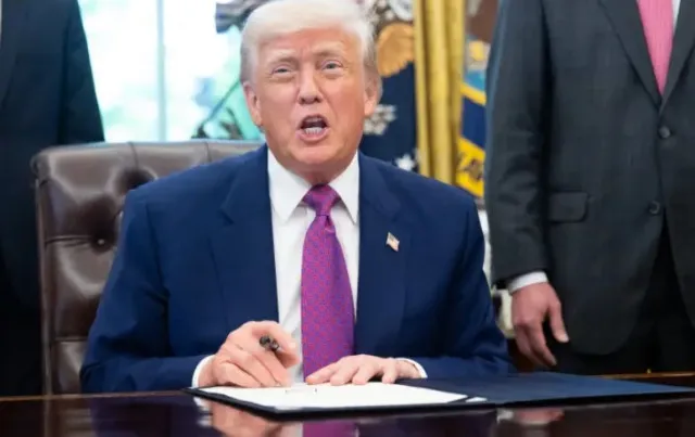 trump to sign executive order reducing prescription drug prices by 30% to 8 23948