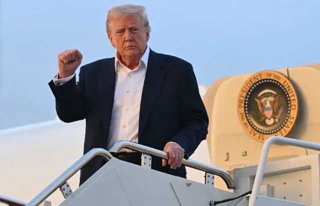 trump speaks out in defense of $400m palace in the sky gift despite moralit 23993