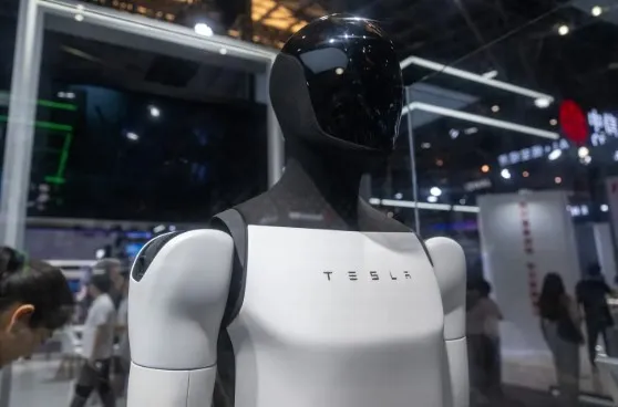 elon musk faces backlash over disturbing video of most dangerous invention 24113
