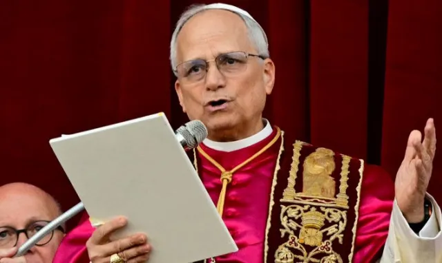pope leo xiv leaves viewers baffled with five-word statement when asked if 24058