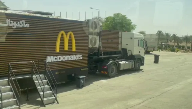 saudi arabia welcomes donald trump with special mcdonalds truck for presid 24107