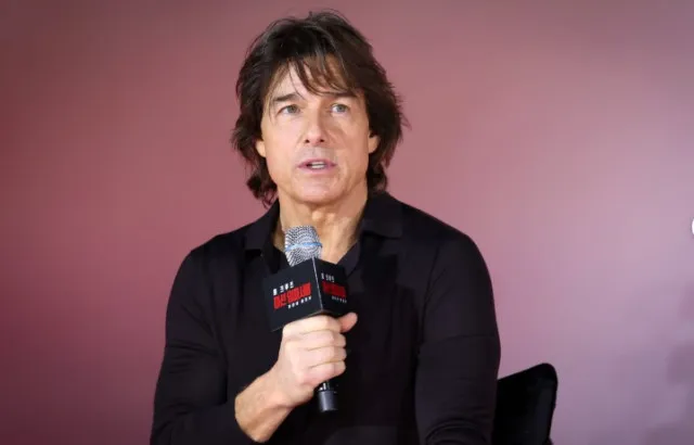 tom cruise avoids comment on trumps tariff for foreign-made films during ‘ 24089