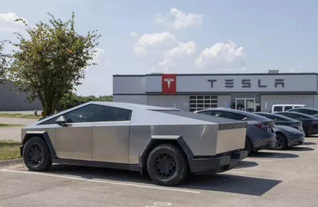 tesla struggles with $800 million inventory of unsold cybertrucks as nobod 24203