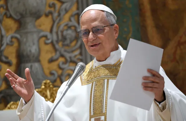 official portrait of pope leo xiv sparks curiosity over one unique detail 24339