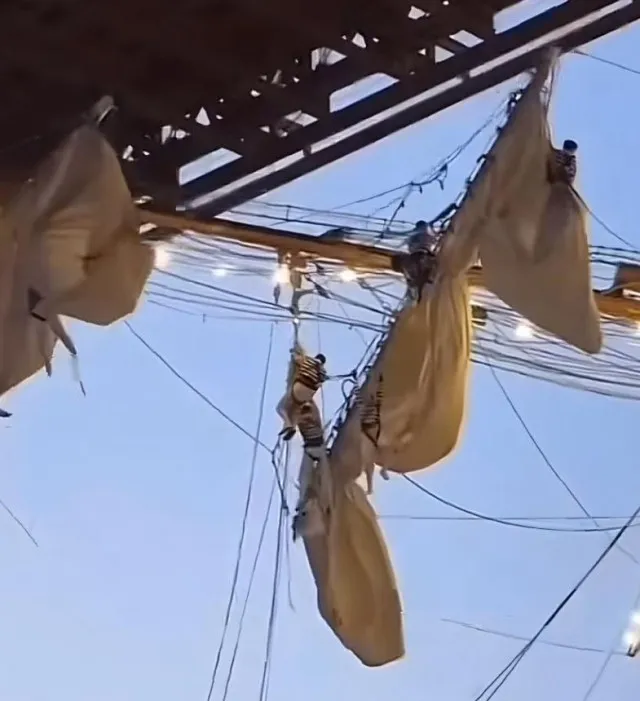 chilling video shows mexican navy ship crew clinging to rigging after brook 24424