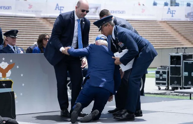 joe biden gets sympathetic reaction from maga republican after his aggressi 24366