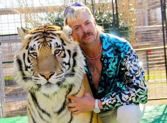joe exotic’s husband deported to mexico just one month after their prison w 24402