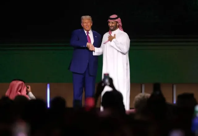 snl’ season finale mocks trump’s mideast visit as a lovefest with saudi cro 24411