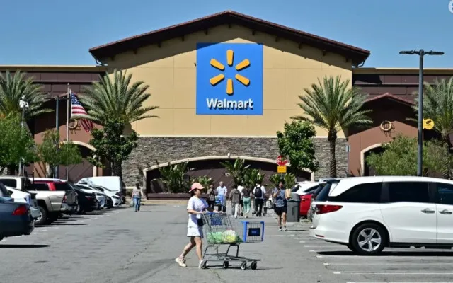 trump criticizes walmart over the retail giants price hike warnings li 24383