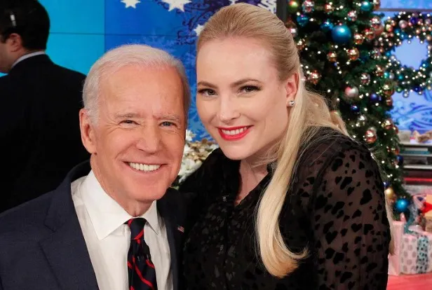 emotional moment of joe biden consoling meghan mccain after her dad’s cance 24501