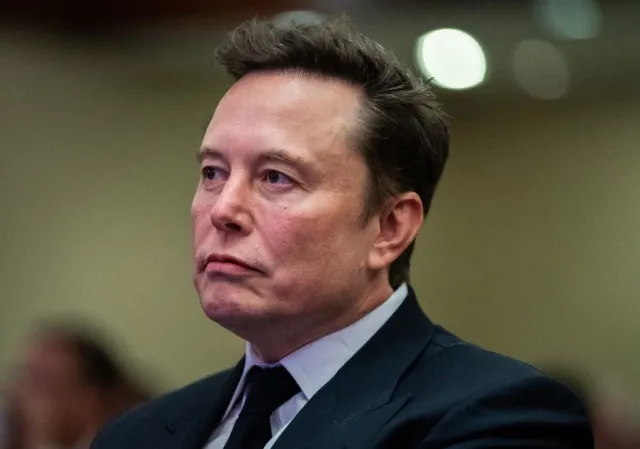 elon musk makes surprise microsoft appearance despite ongoing legal battle 24648