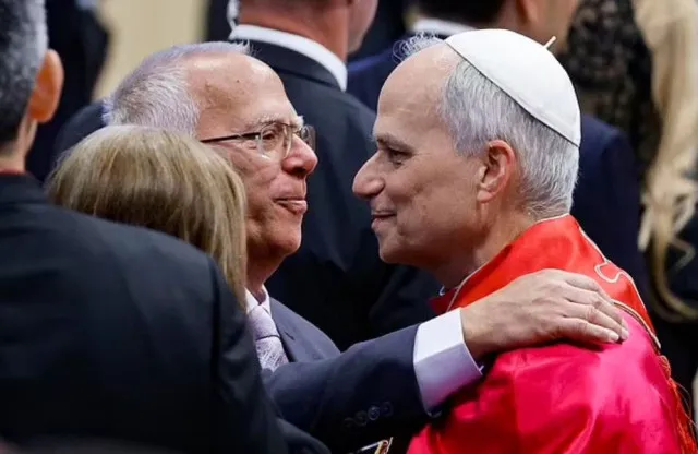 pope leos maga brother gets oval office vip welcome as leo xiv criticizes 24634