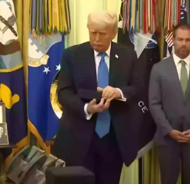 trump mocked online after viral moment sparks doubts about his cognitive te 24621