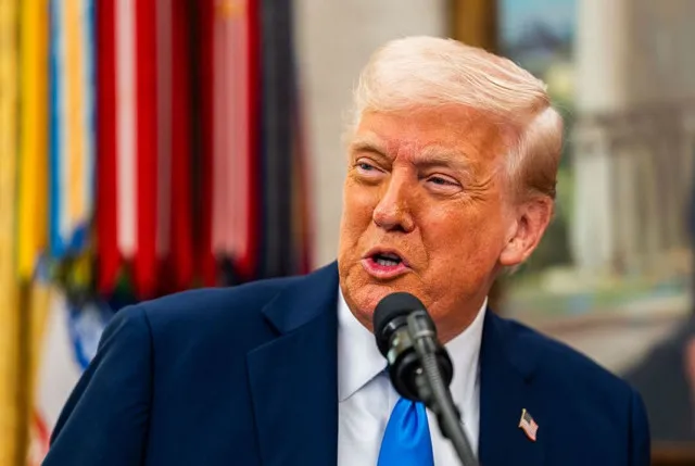 travis kelce furious after trump calls taylor swift no longer hot in trut 24774