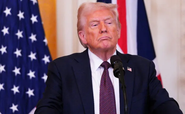 trump signs executive order naming english the official language of the uni 24826